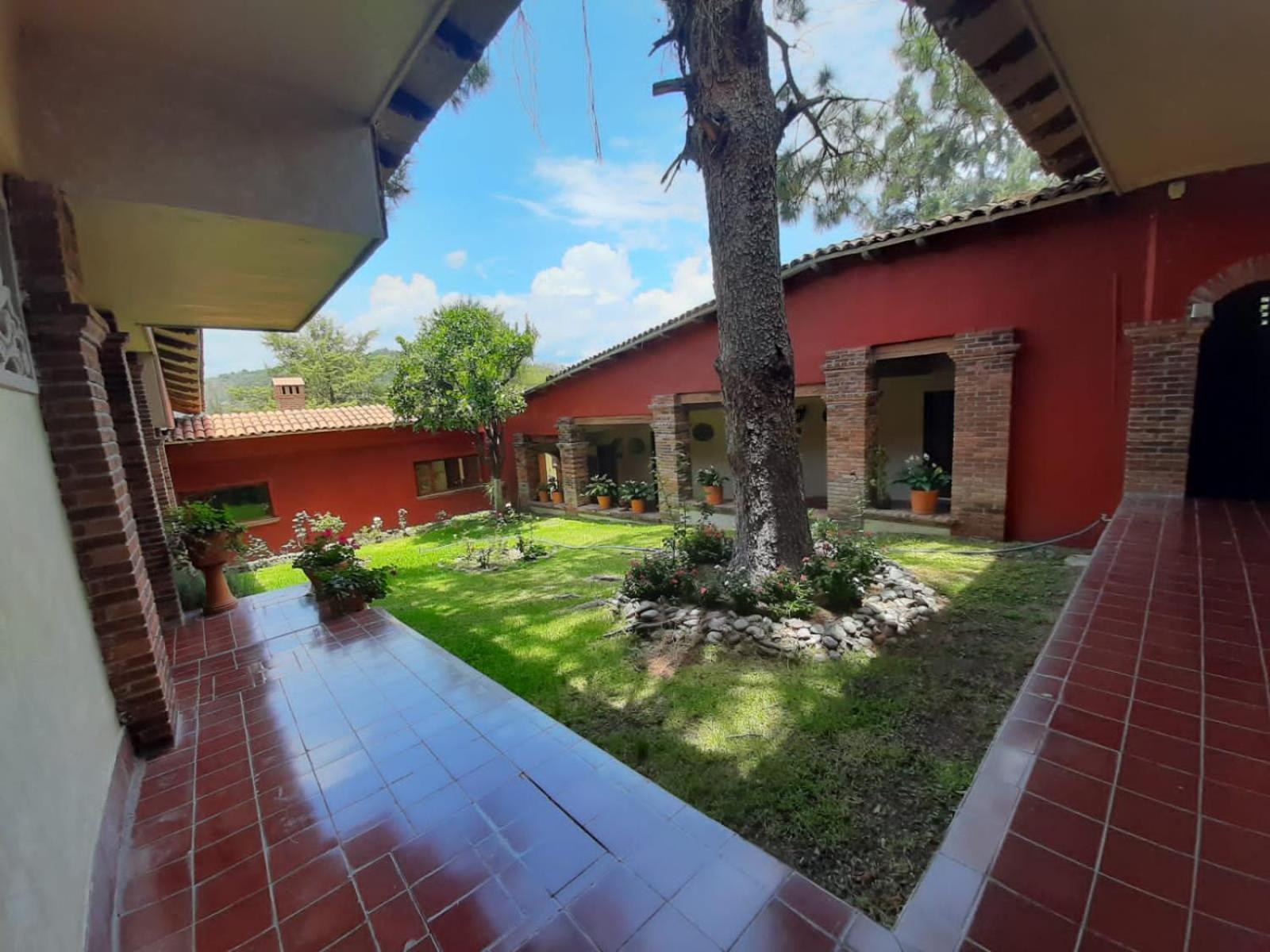 Posada Los Colorines Hotel Zinapécuaro de Figueroa Exterior photo